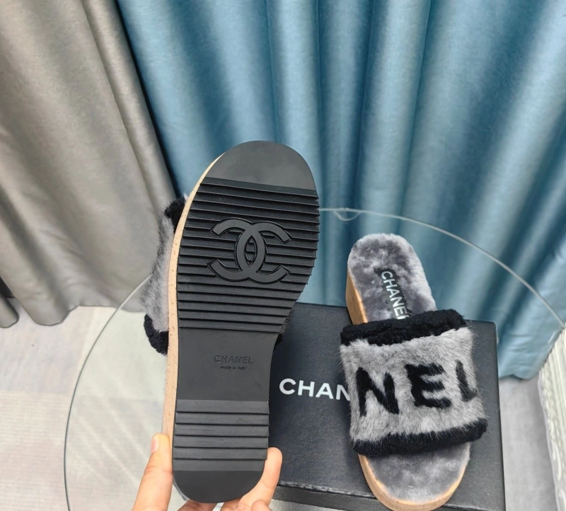 SportInspired Chxnxl Slippers 127839