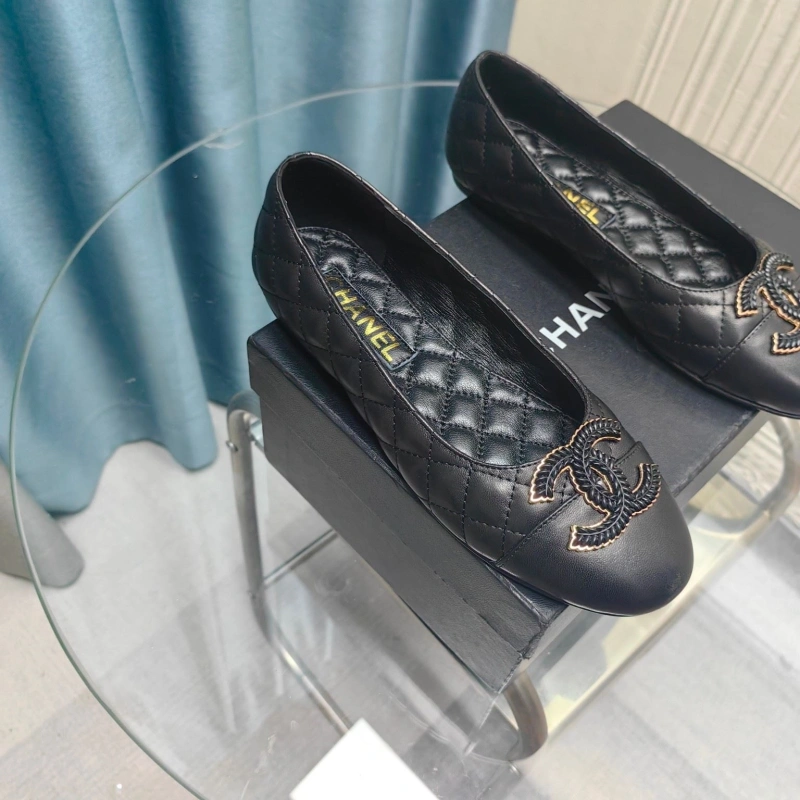 Resilient Chxnxl Flat Shoes 129058