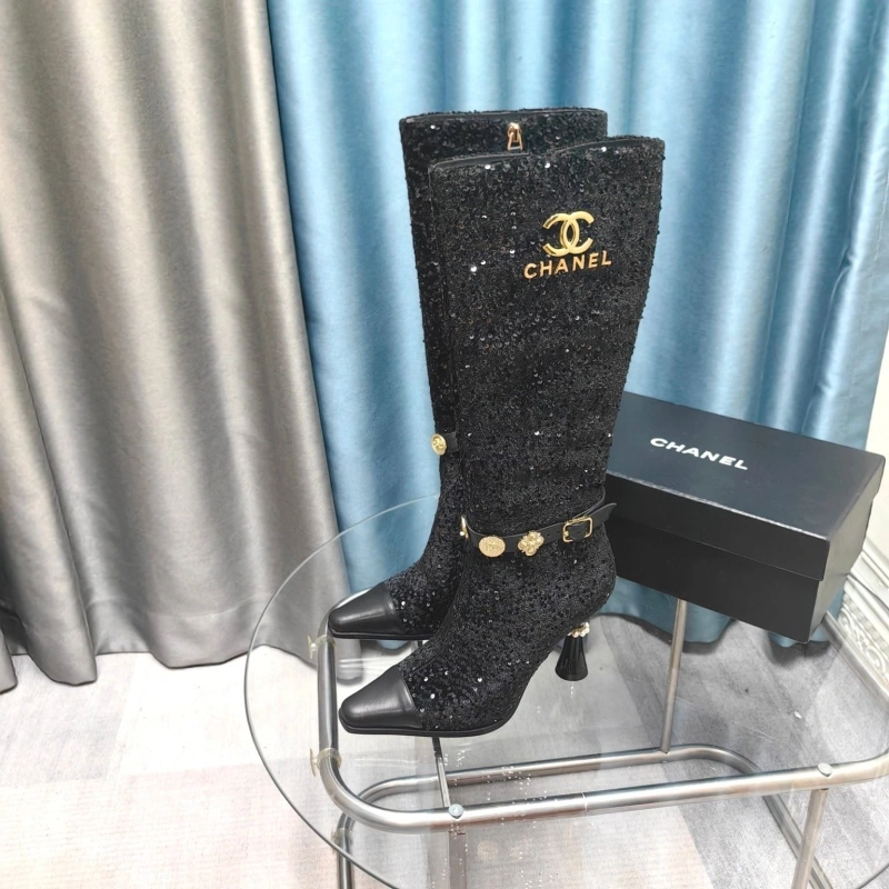 Versatile Chxnxl Boots 124050