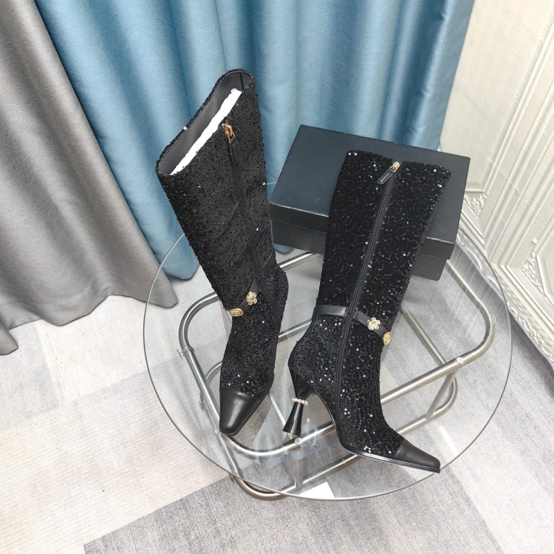 Versatile Chxnxl Boots 124050