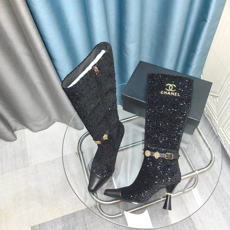 Versatile Chxnxl Boots 124050