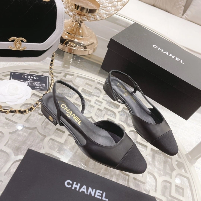 Bright Chxnxl High Heels 123957