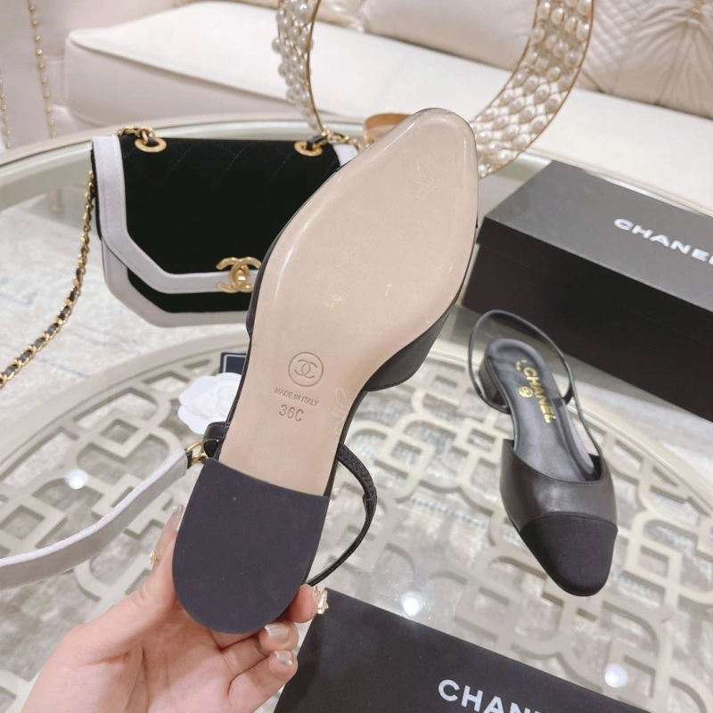 Bright Chxnxl High Heels 123957