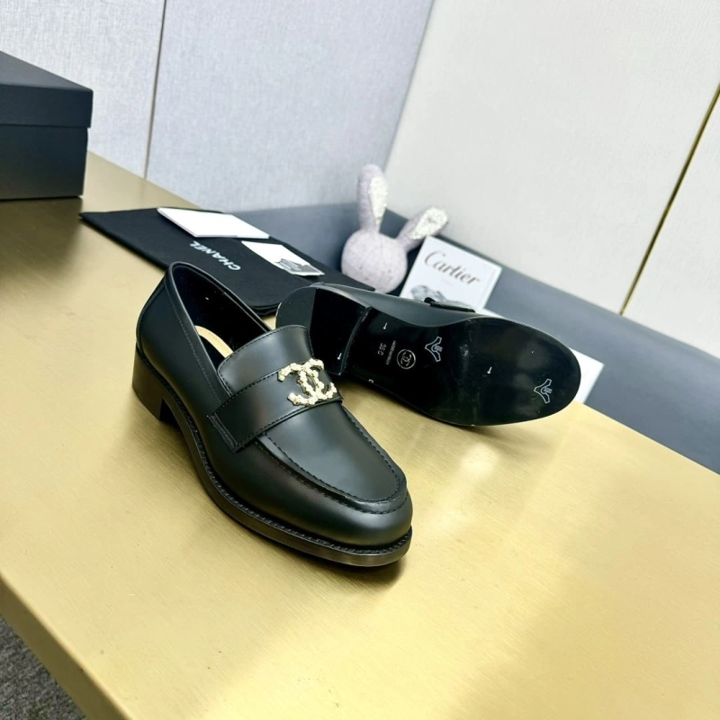 Timeless Chxnxl Leather Shoes 123943
