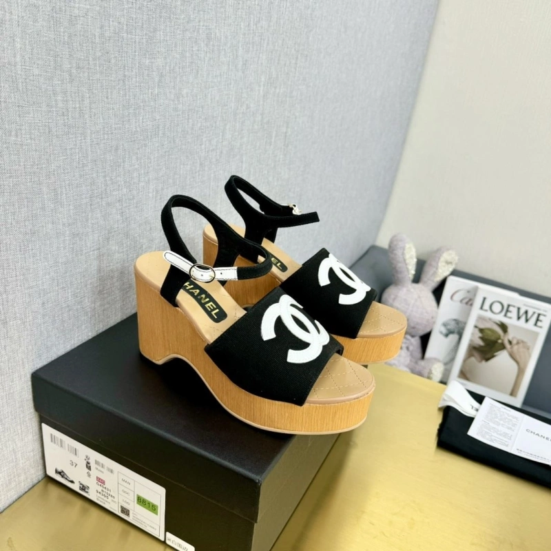 Sophisticated Chxnxl Slippers 123932