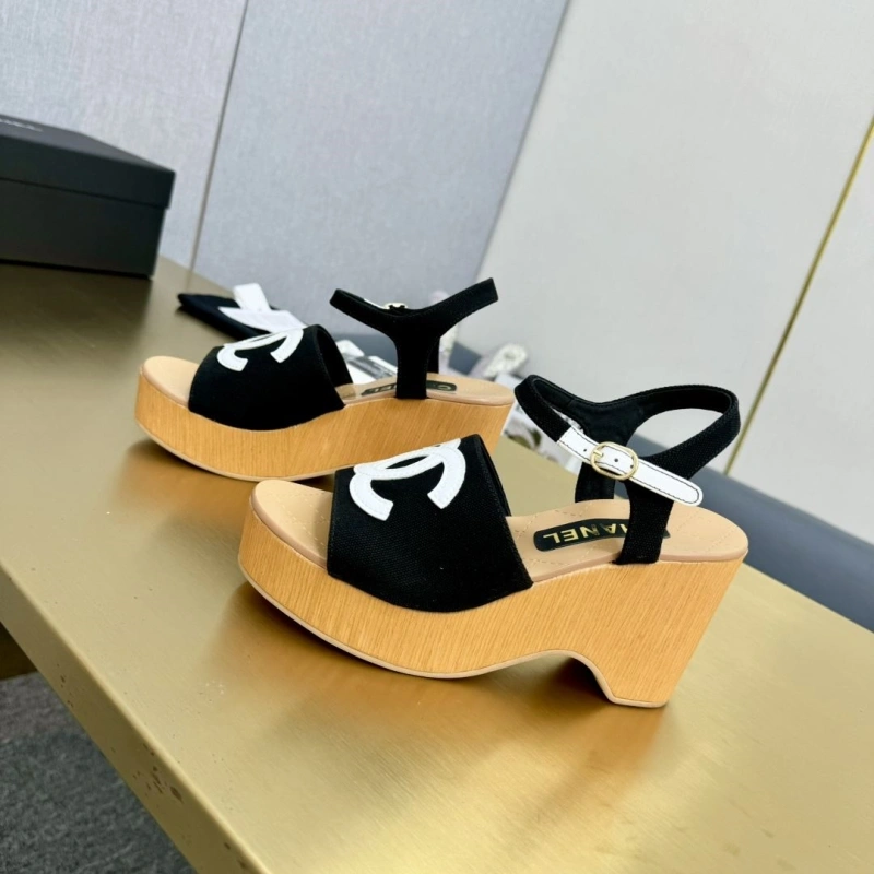 Sophisticated Chxnxl Slippers 123932