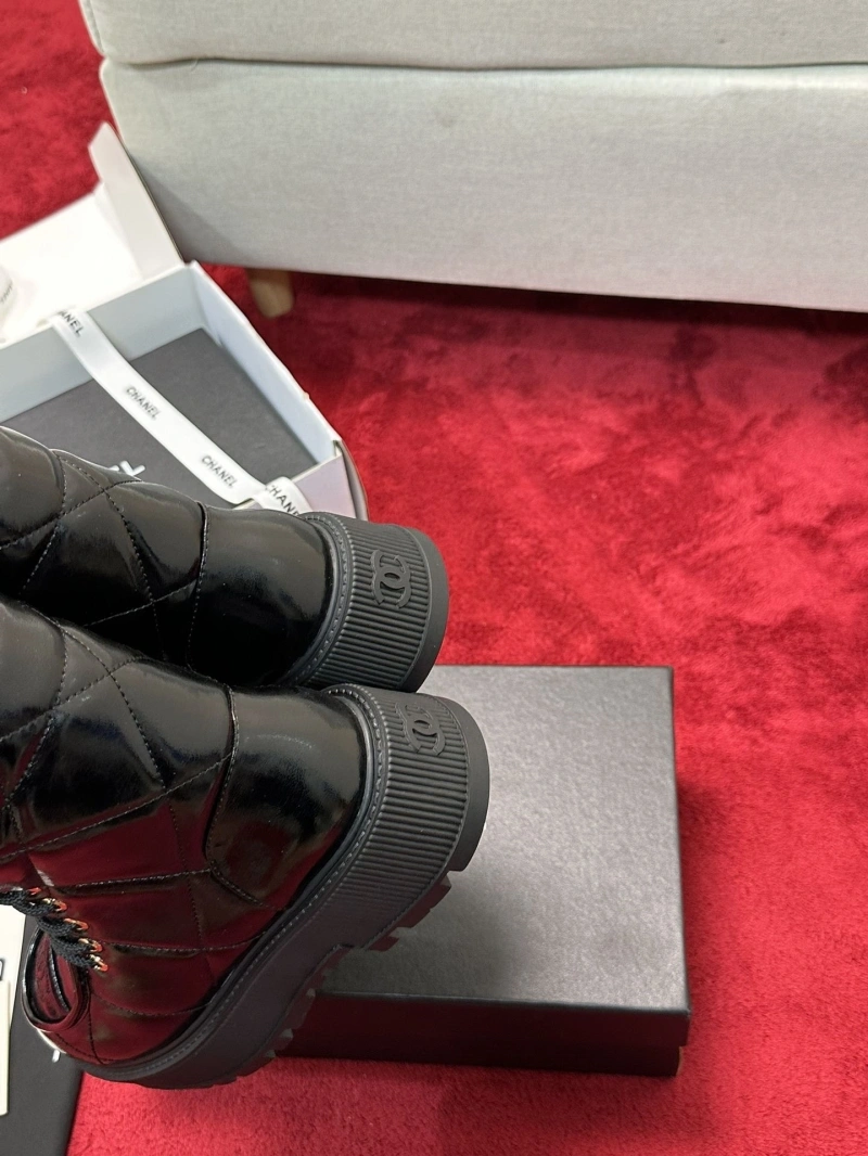 Sleek Chxnxl Boots 124036