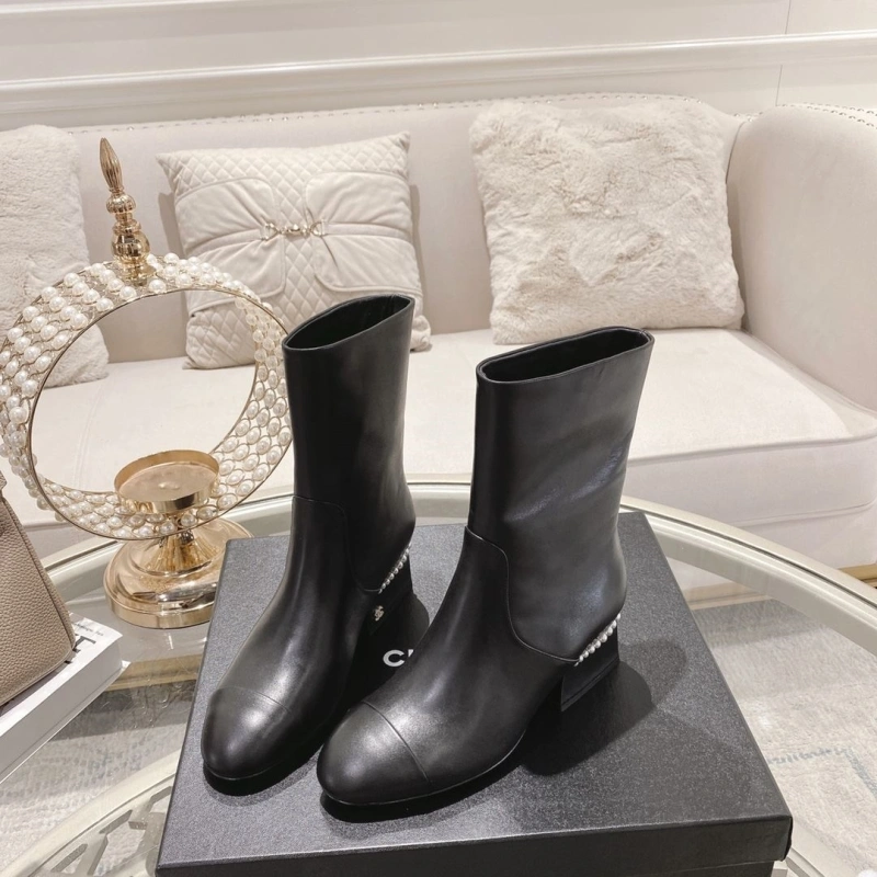Resilient Chxnxl Boots 124028