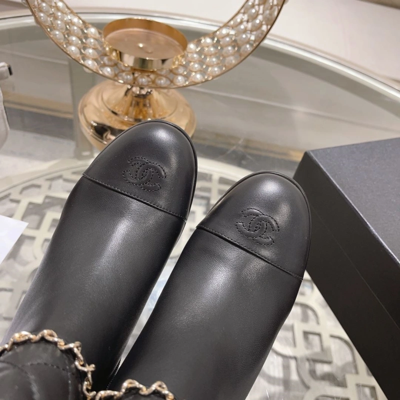 Sleek Chxnxl Boots 124024