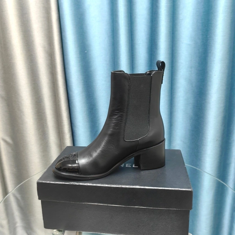 WellDesigned Chxnxl Boots 124019