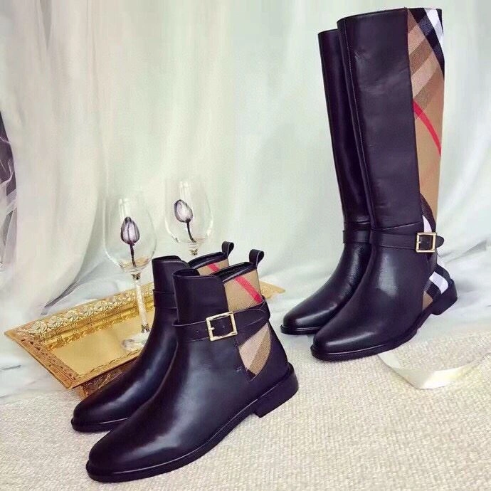 Elegant Bxrbxrry Boots 115052