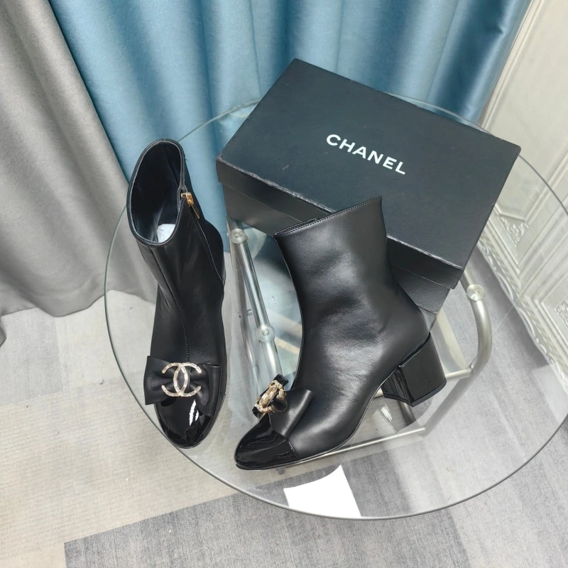Vibrant Chxnxl Boots 124005