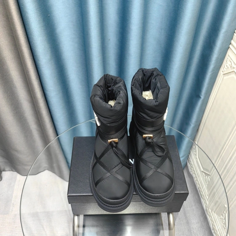 Cozy Chxnxl Boots 124003