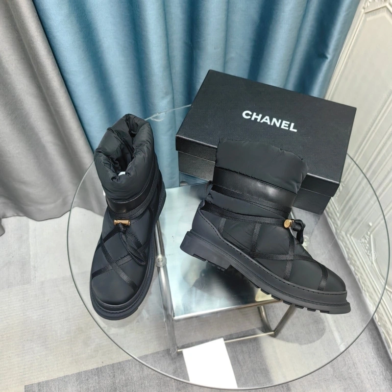 Cozy Chxnxl Boots 124003