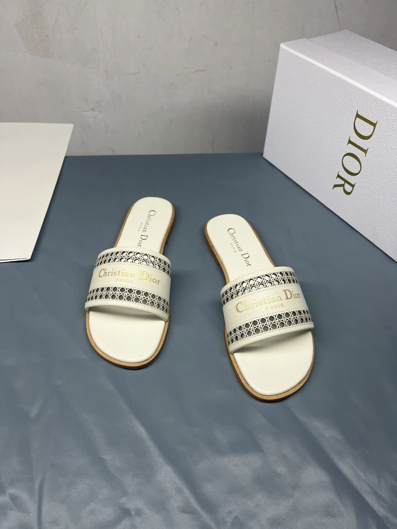 Cxlxne Slippers Versatile 116420