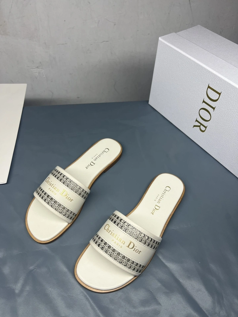 Cxlxne Slippers Versatile 116420