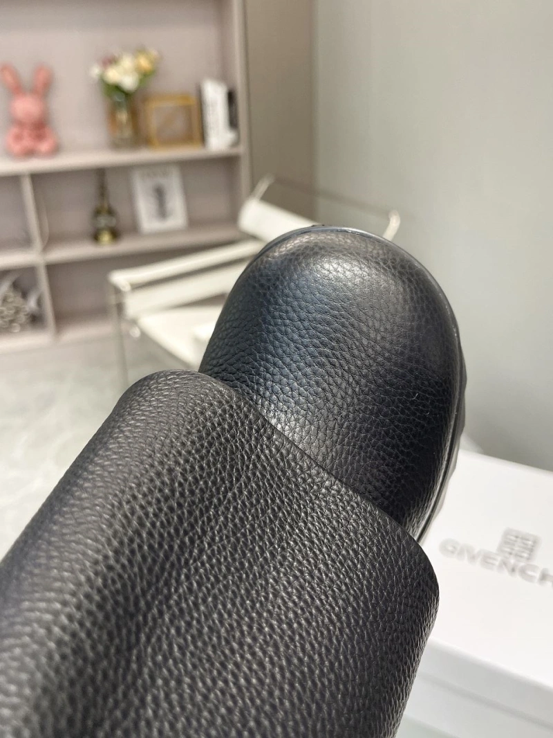 Efficient Gxvxnchy Boots 153272