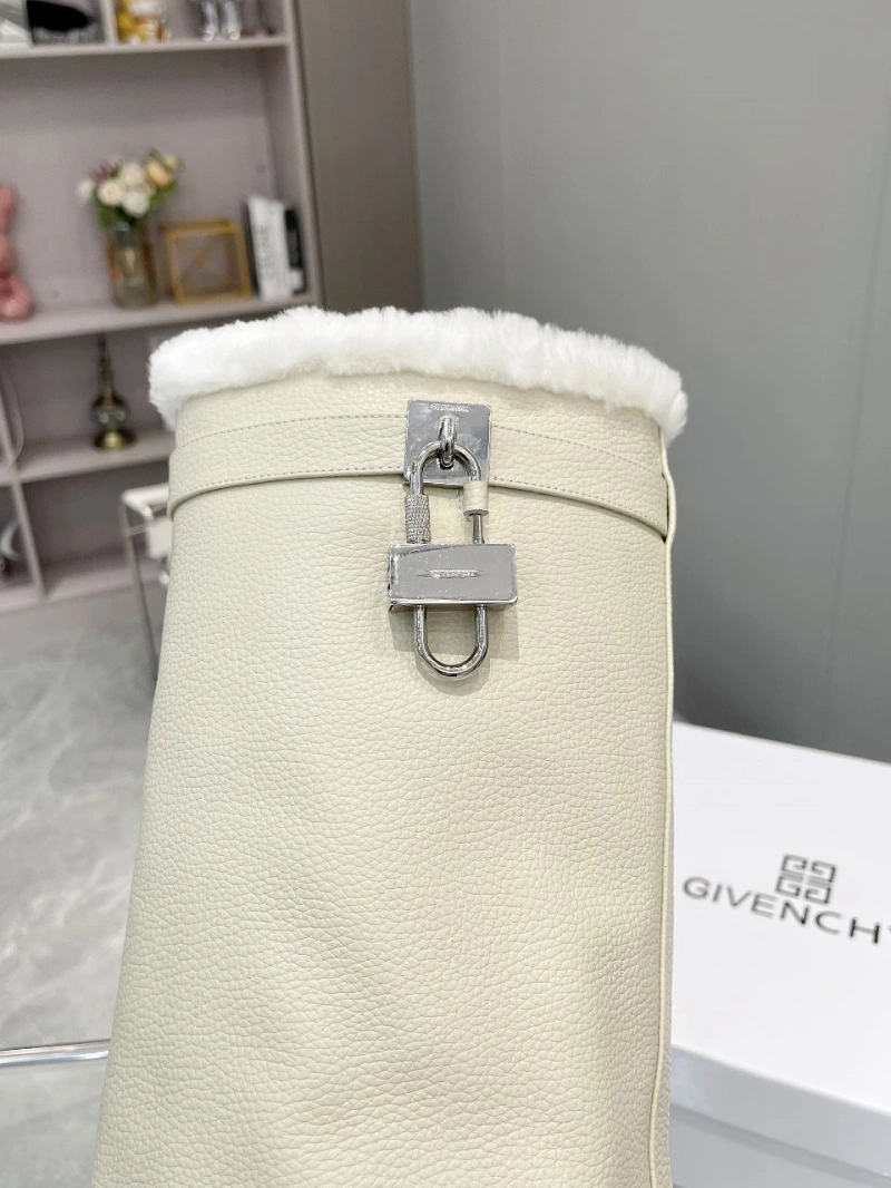 Gxvxnchy Boots Timeless 153275