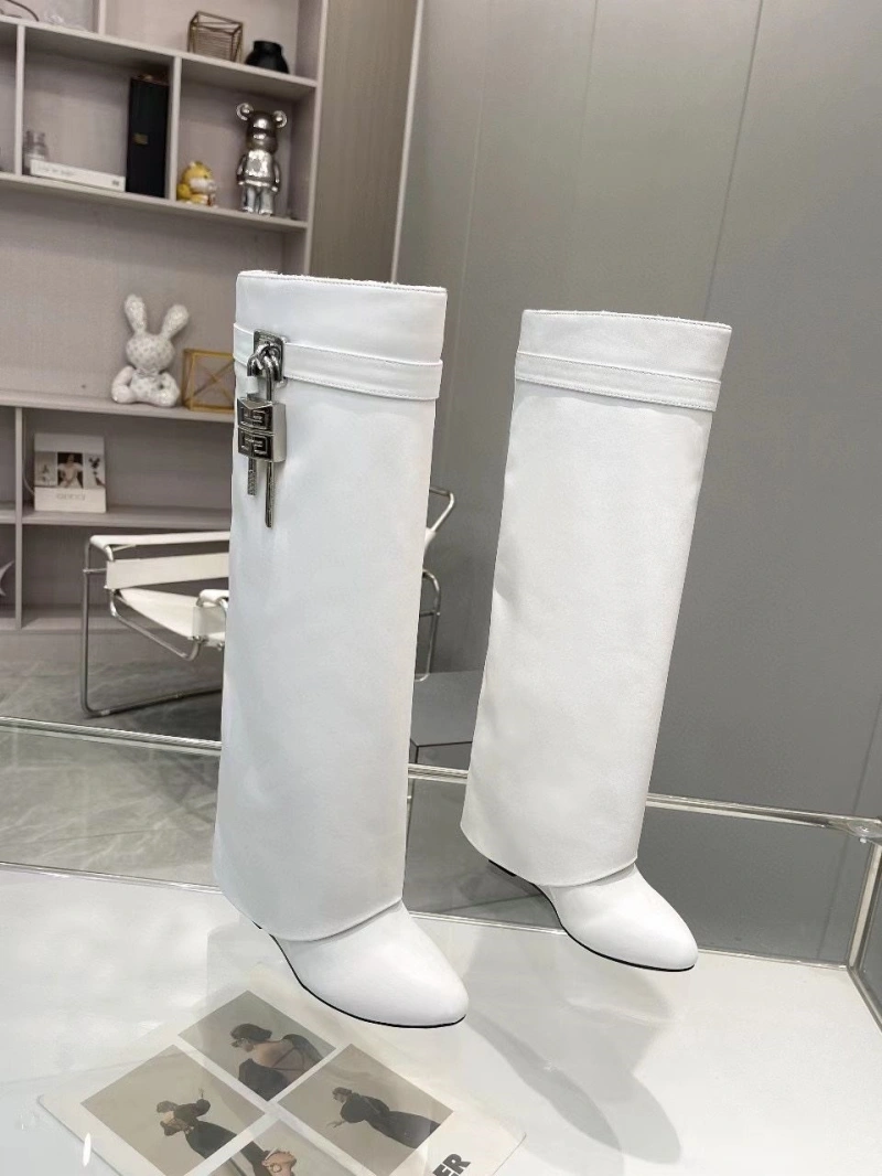 Gxvxnchy Boots Sophisticated 153247