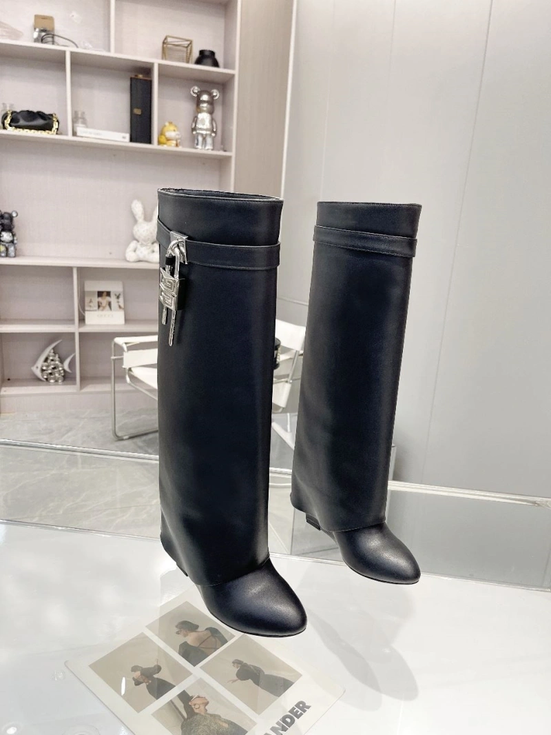Bright Gxvxnchy Boots 153257