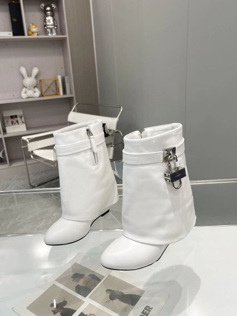 Gxvxnchy Boots Durable 153237