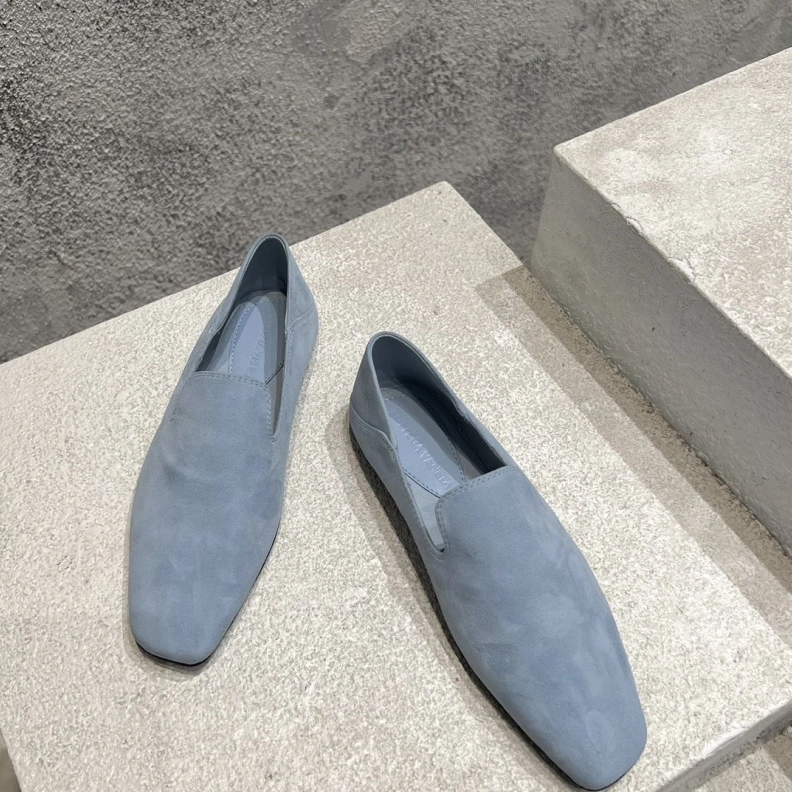 Affordable Bxttxga Vxnxta Leather Shoes 112920