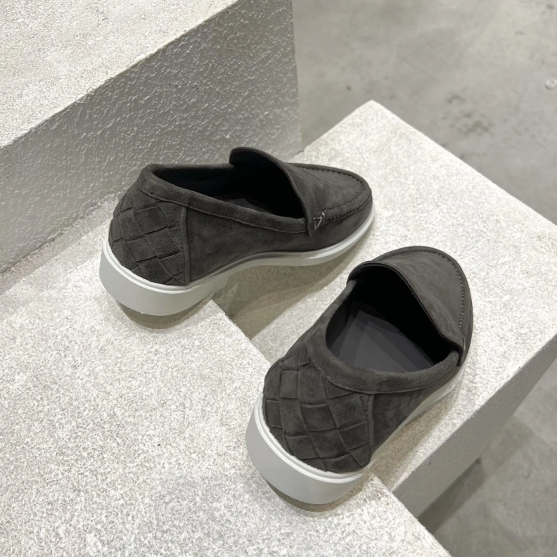 Cozy Bxttxga Vxnxta Leather Shoes 112919