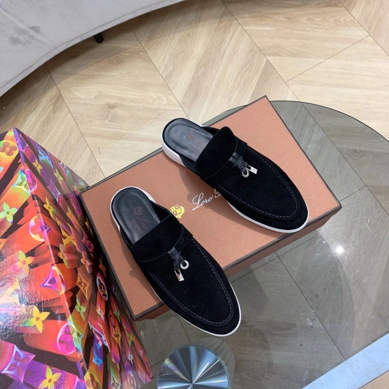 EyeCatching Othxr Slippers 213574