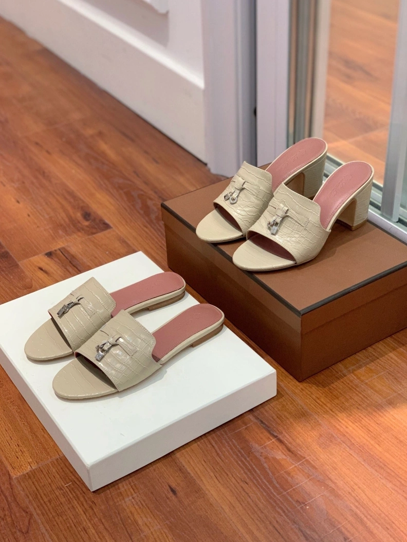Comfortable Othxr Slippers 213558