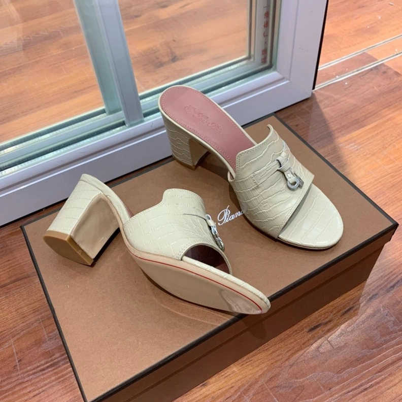 Comfortable Othxr Slippers 213558