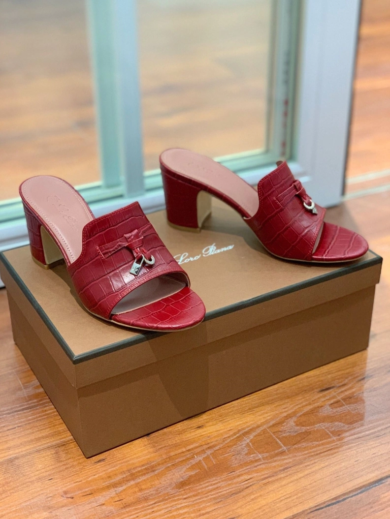 HighQuality Othxr Slippers 213565