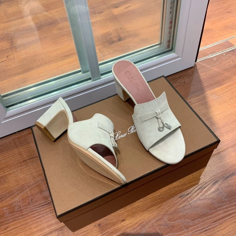 Othxr Slippers Stylish 213567