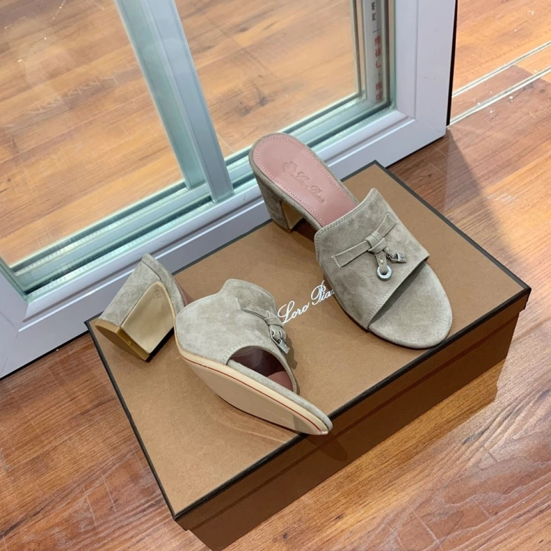 Soft Othxr Slippers 213561