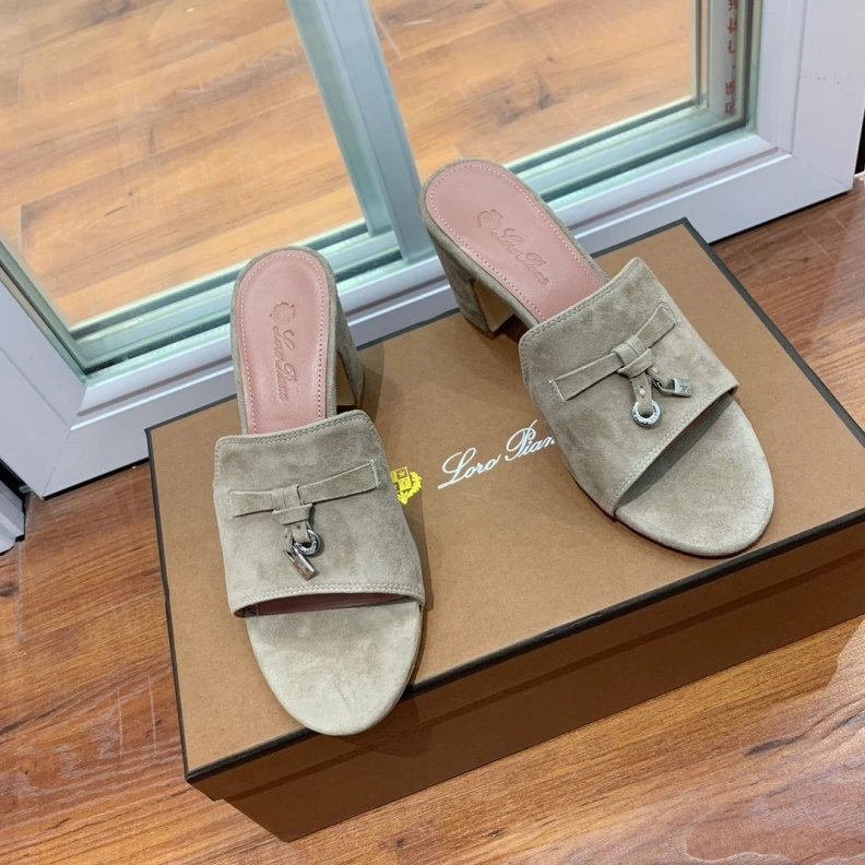 Soft Othxr Slippers 213561