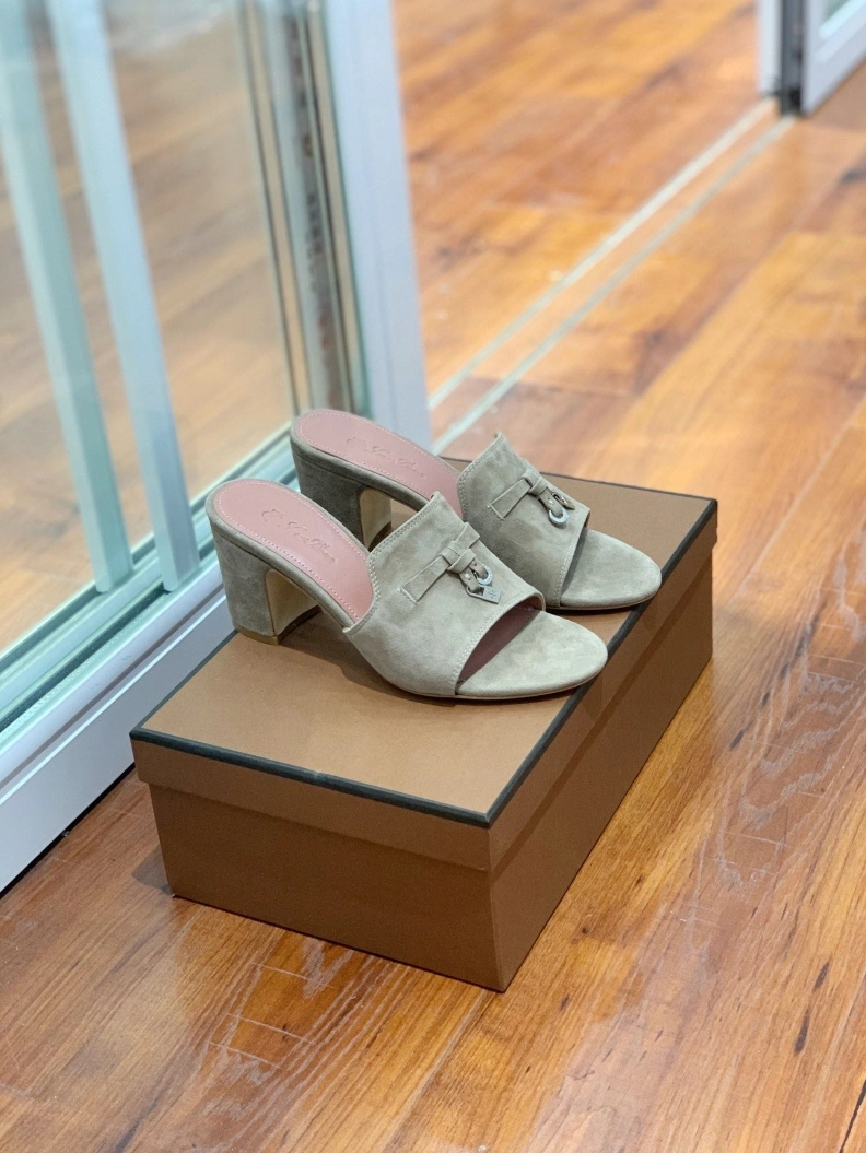 Soft Othxr Slippers 213561