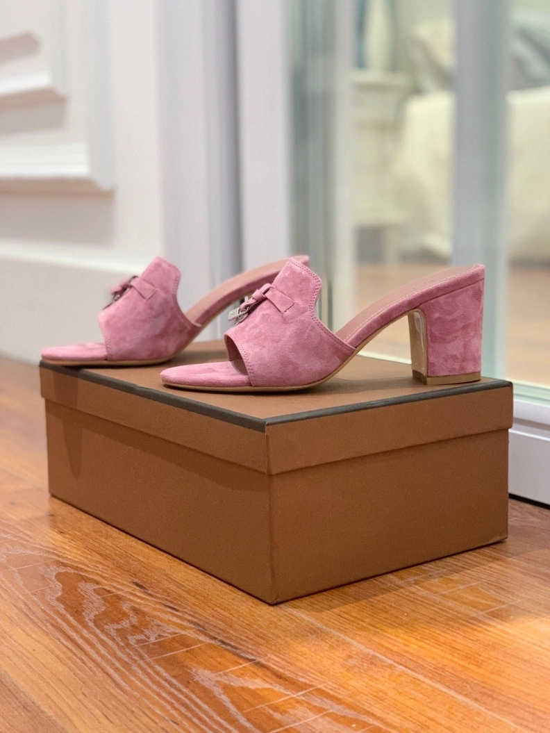 Comfortable Othxr Slippers 213550