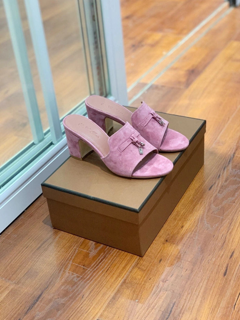 Comfortable Othxr Slippers 213550