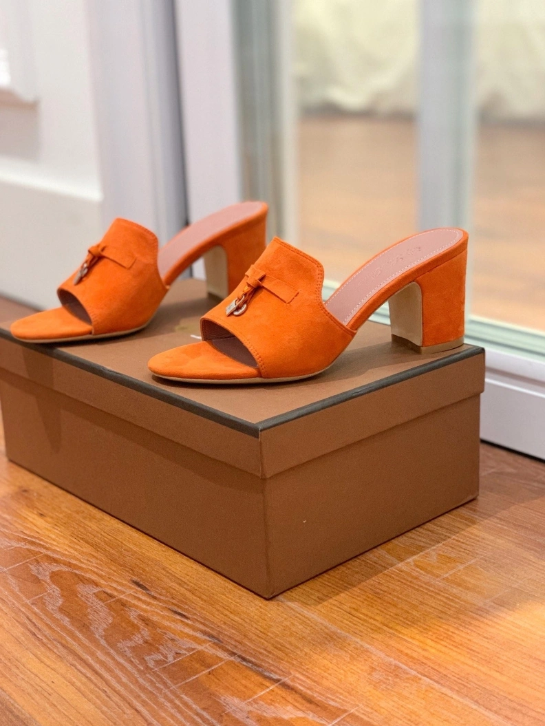 Versatile Othxr Slippers 213551