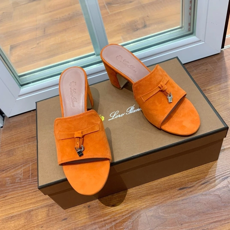 Versatile Othxr Slippers 213551