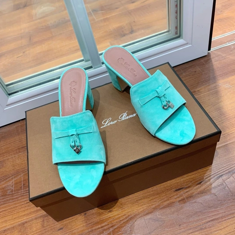 Fashionable Othxr Slippers 213563