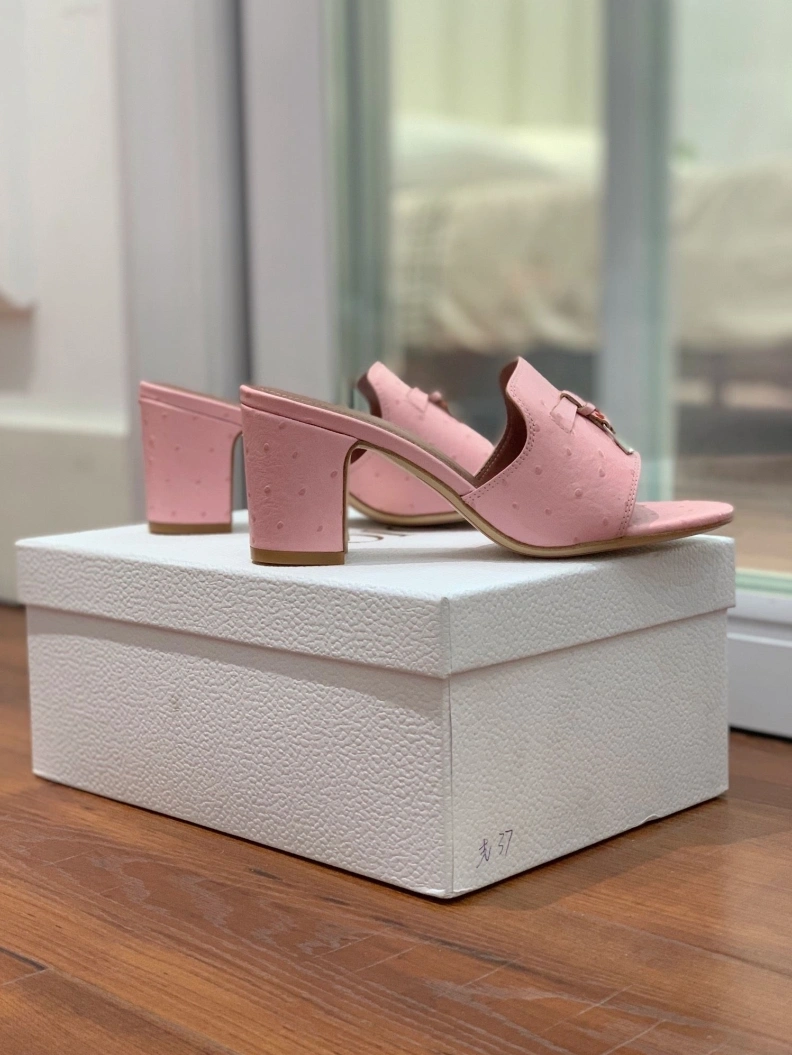 Trendy Othxr Slippers 213539