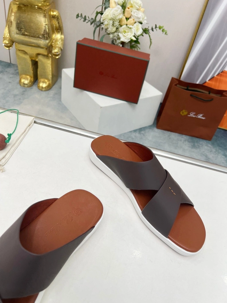 ModernLook Othxr Slippers 213517