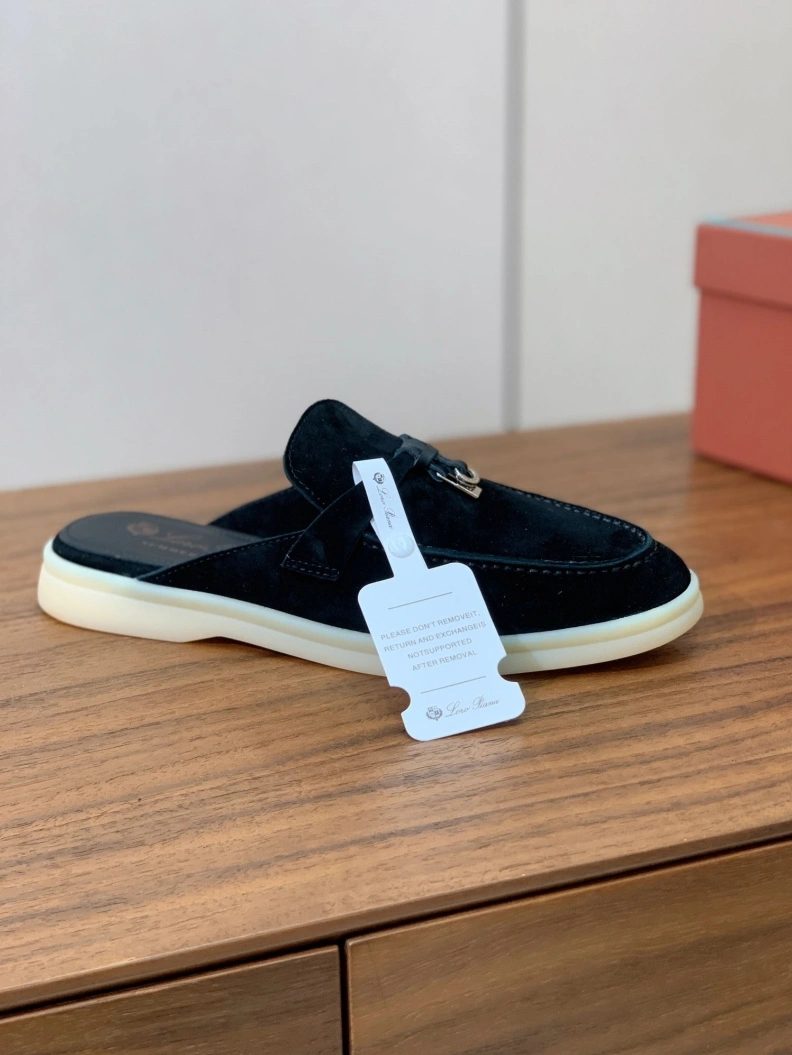 Trendsetting Othxr Slippers 213532