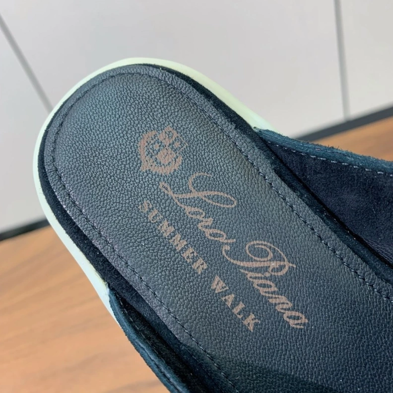 Trendsetting Othxr Slippers 213532