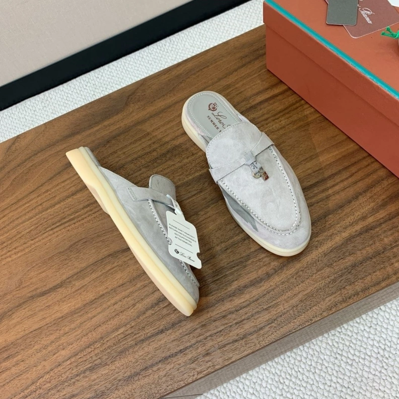 Unique Othxr Slippers 213531