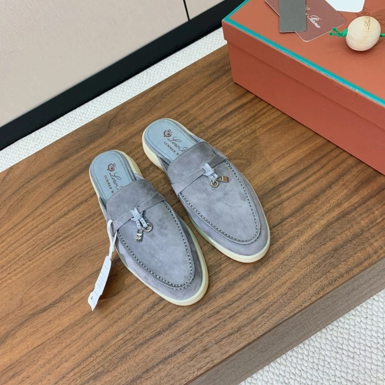 Unique Othxr Slippers 213516