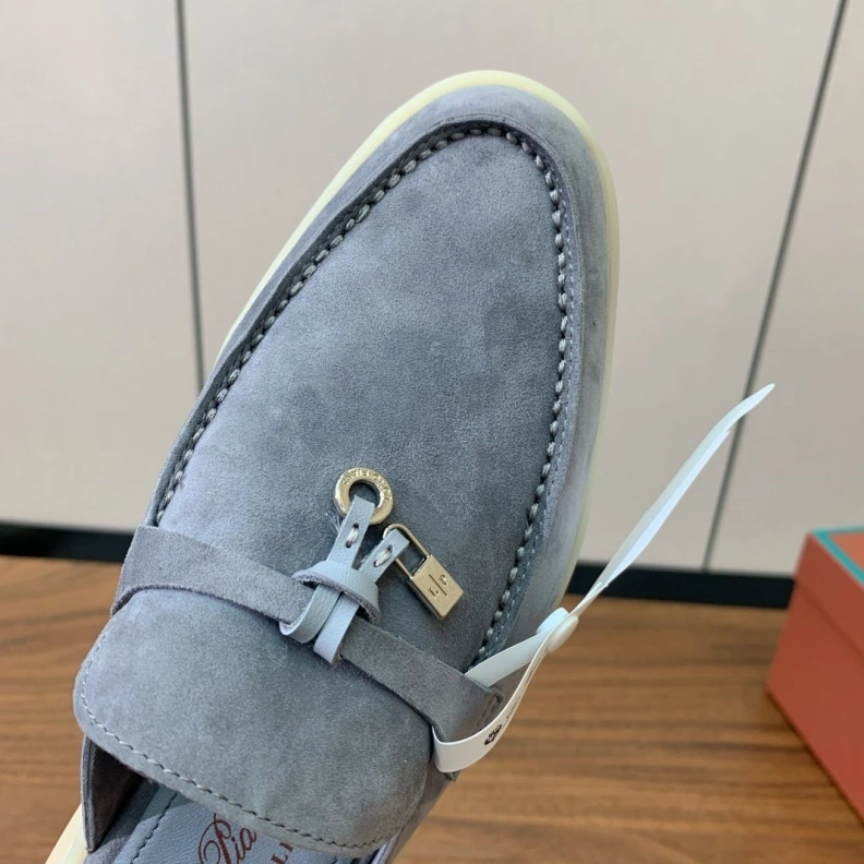 Unique Othxr Slippers 213516