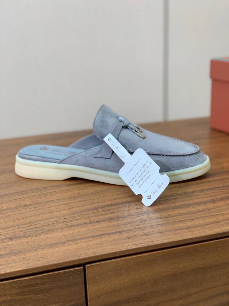 Unique Othxr Slippers 213516