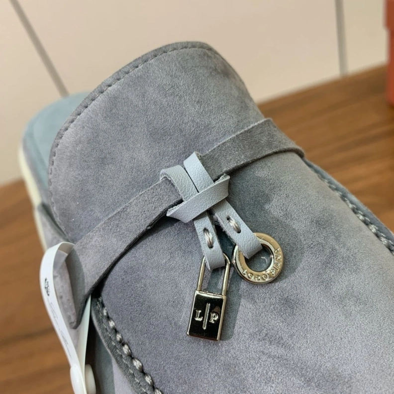 Unique Othxr Slippers 213516