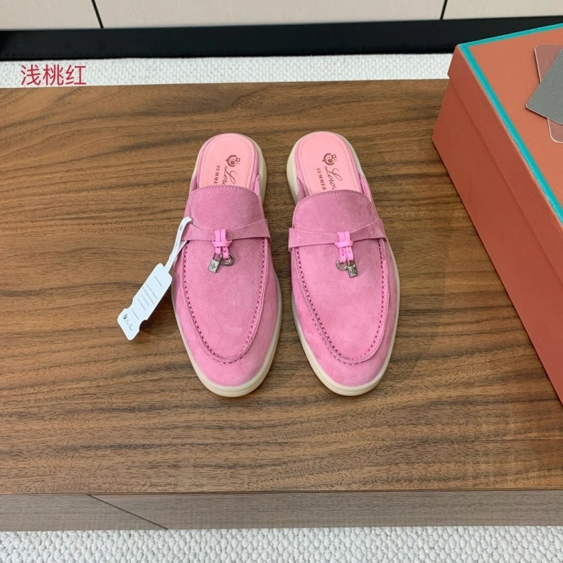 Soft Othxr Slippers 213519